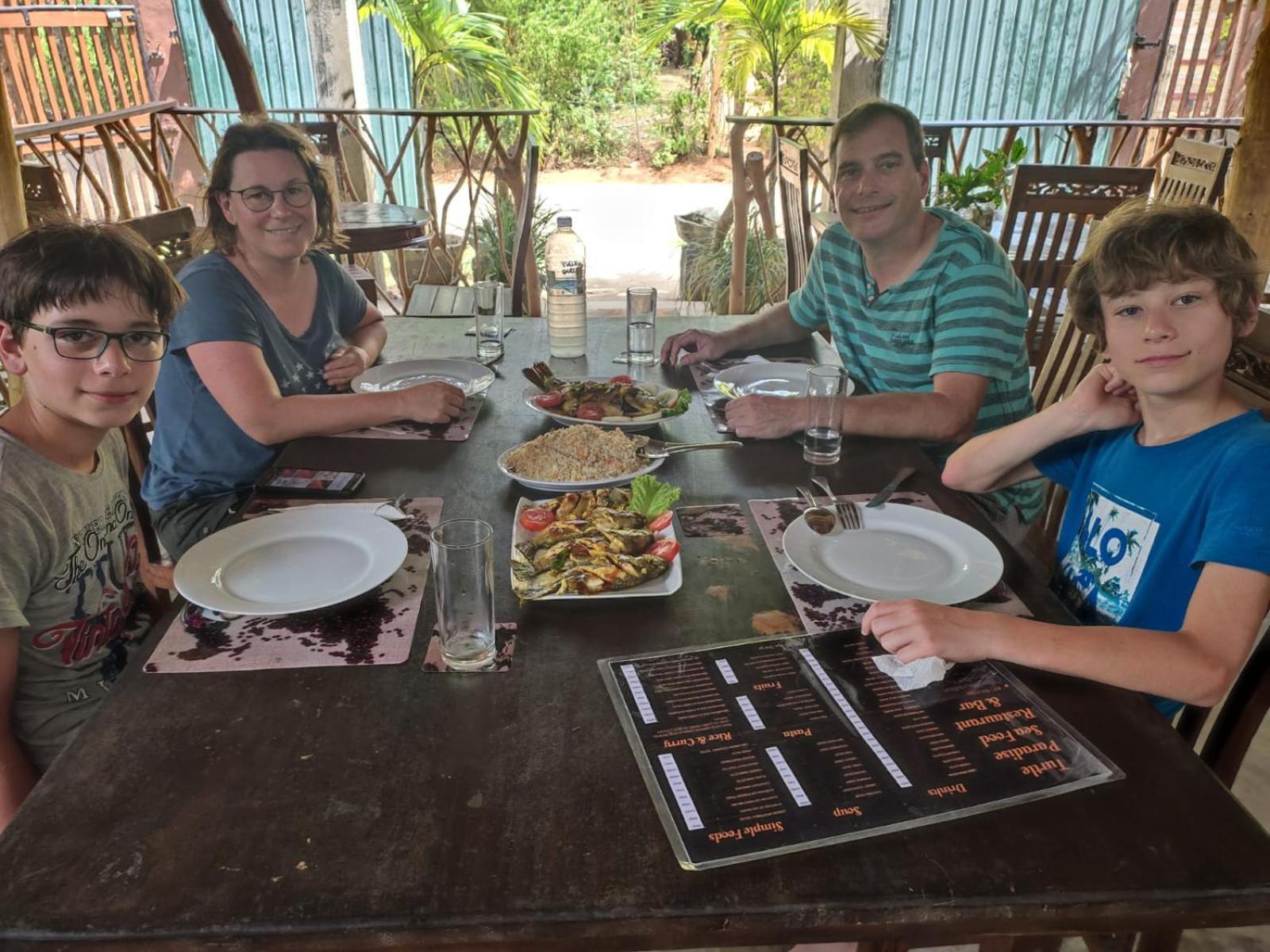 Turtle Paradise Tangalle Ngoại thất bức ảnh